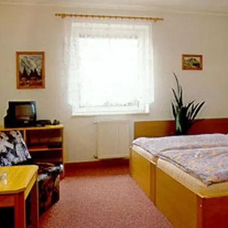 Hotel Pelikan Mariańskie Łaźnie